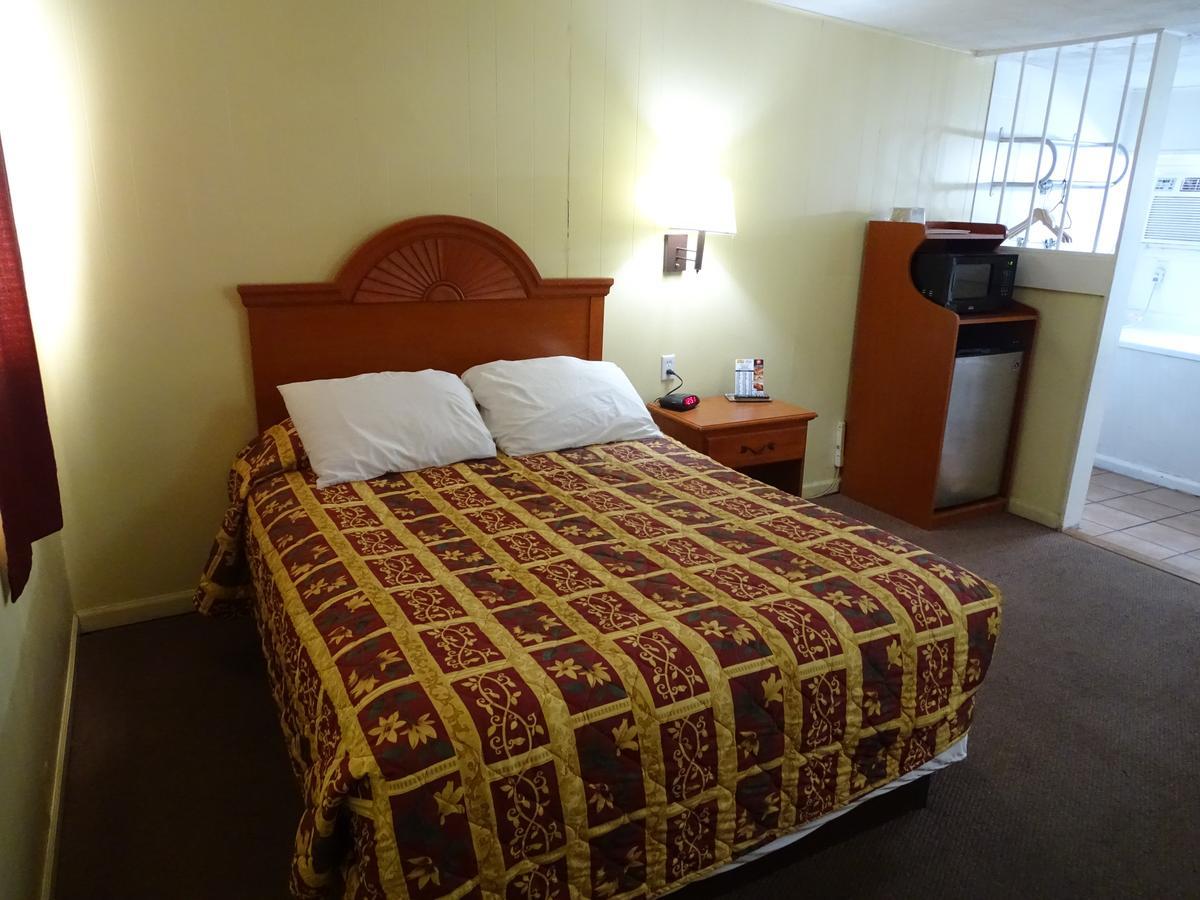 Rivers Inn Fort Madison エクステリア 写真